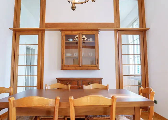 Spacious And Pleasant 2-Br Apt