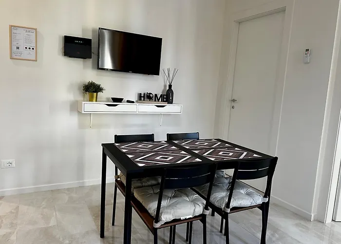 Nencionihouse- Modern Comfort Close To City Center